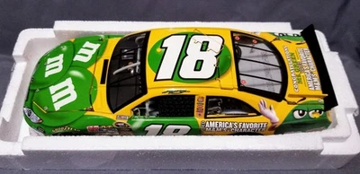 Toyota Camry 2010 Kyle Busch #18 M&M's Ms. Green 1/24 acción NASCAR diecast Foto 1 de 4