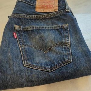 Levi 501 Denim jeans 34 X 32 button fly blue wash - Picture 1 of 4