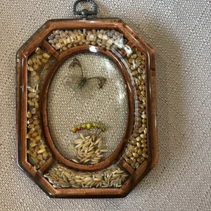 1960’s Resin Butterfly Plaque Wall Decor - Picture 1 of 9