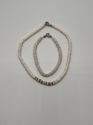 VETEMENTS Set collana e braccialetto fatto a mano con conchiglia e perle in argilla