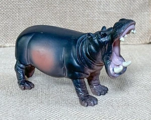 Terra by Battat Open Mouth Nilpferd Spielfigur Nilpferd realistisch spielen Basteln - Bild 1 von 7