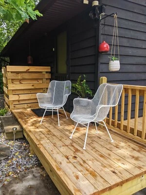 PAIR Russell Woodard White Wrought Iron Steel Mesh Lounge Sculptura Chairs MCM - Image 1 of 4