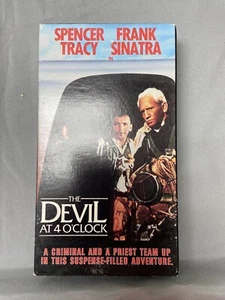 The Devil at 4 O'Clock - Spencer Tracy & Frank Sinatra VHS 1988 Tested - Picture 1 of 4