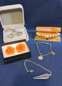 Lot of 8- 4 Bracelet, 1 set of earrings, 2 Necklace & 1 Crystal- (7637) - Picture 1 of 6