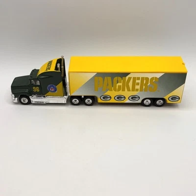 Green Bay Packers Matchbox Die Cast 1996 Ford Aeromax Semi Tractor Trailer 1:80 - Image 1 of 4