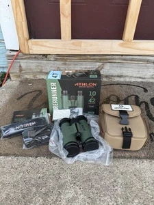 Athlon Forerunner 10x42 Binoculars Green Complete “ New In Box” - Picture 1 of 10