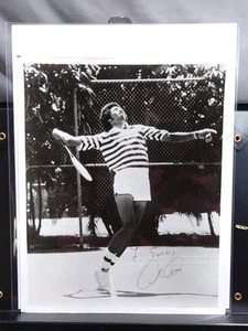 Arthur Ashe signiertes 8x10 Foto - Bild 1 von 13