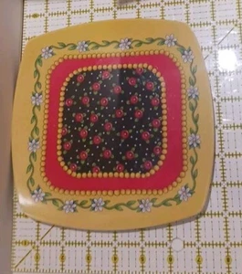 Mary Engelbreit Melamine Plastic 7 3/4" Plates International Greeting 2010 - Picture 1 of 4