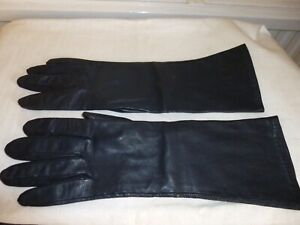 1 Pair  of vintage Leather gloves  France