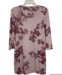 Chicos Knit Tunic Floral Side Slit Top Size 1 Med Pink Burgundy 3/4 Sleeve NWT - Picture 1 of 5