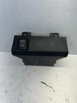 2013 Honda Fit Sport 12V tomada de energia soquete e acabamento fabricante de equipamento original 2009-2014 - Imagem 1 de 4