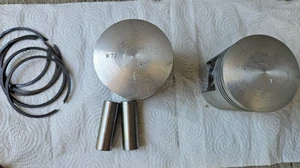 TRABANT 601 600 NEU SATZ KOLBEN KOLBENSATZ 72.47 mm  600 MOTOR NEU - Picture 1 of 5