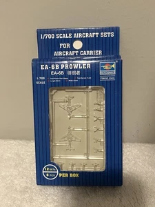 Trombettiere 1/700 EA-6B Prowler set aereo 03433 - Foto 1 di 2