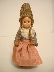 Vintage traditionelle österreichische ethnische Puppe Hartplastik Sammlerstück - Bild 1 von 20