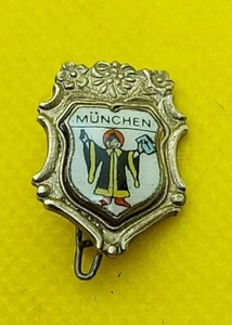 MUNCHEN - Germany, blason, coat of arms, vintage pin badge ! - Picture 1 of 2