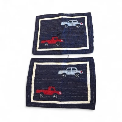 Fundas de almohada Pottery Barn Kids azul marino estándar azul marino acolchado rojo camión coche-2 Foto 1 de 4