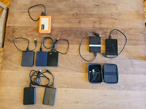 Lot of 9 external USB hard drives - 2TB and 1TB - Zdjęcie 1 z 3