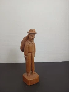 Vintage handgeschnitzte Holz Holz Barfuß Reisender Figur ca. 61/2" groß Ltwt - Bild 1 von 8