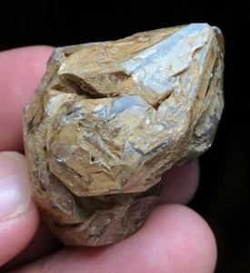 22.4 Grams Rare Window Quartz Elestial Fenster with Clay Inclusion - Picture 1 of 6