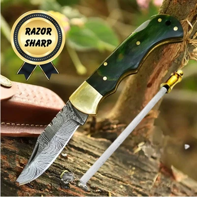 Cuchillo Plegable Damasco Hecho a Mano Latón Refuerzo Mango de Madera Verde + Funda de Cuero Foto 1 de 4