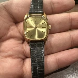 Vintage Swiss MILUS 22mm Mechanische Damenuhr Goldfarben 17 Jewelen zum REPARIEREN - Bild 1 von 8