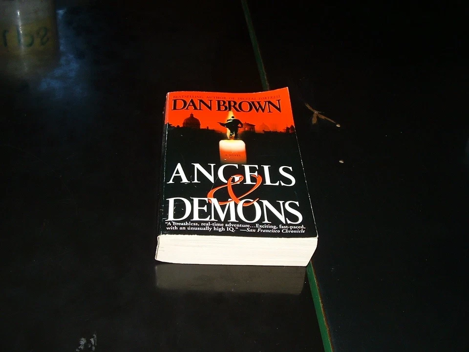 Angels & Demons Foto 1 de 1