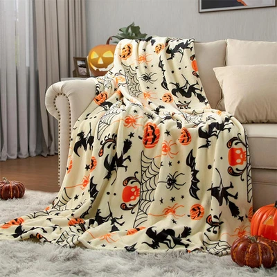 Halloween Decke Flanell Kuscheldecke mit Fledermaus Kürbis Hexe Motiv Weich - Bild 1 von 4