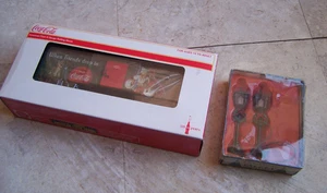 Lionel 2011 S Guage Rolling Stock Coca Cola Christmas Boxcar 6-48396 + Free Gift - Picture 1 of 8