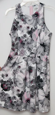 Vestido ABERCROMBIE INFANTIL LINDO JOVEM MENINA CINZA BRANCO FLORAL TAMANHO XL  - Imagem 1 de 3