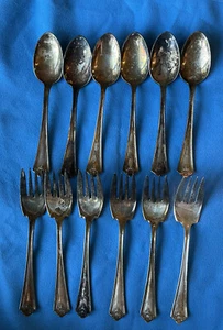 Vintage WM Rogers Silverplate X12 Pat '14 - 6 Forks, 6 Spoons - Picture 1 of 5
