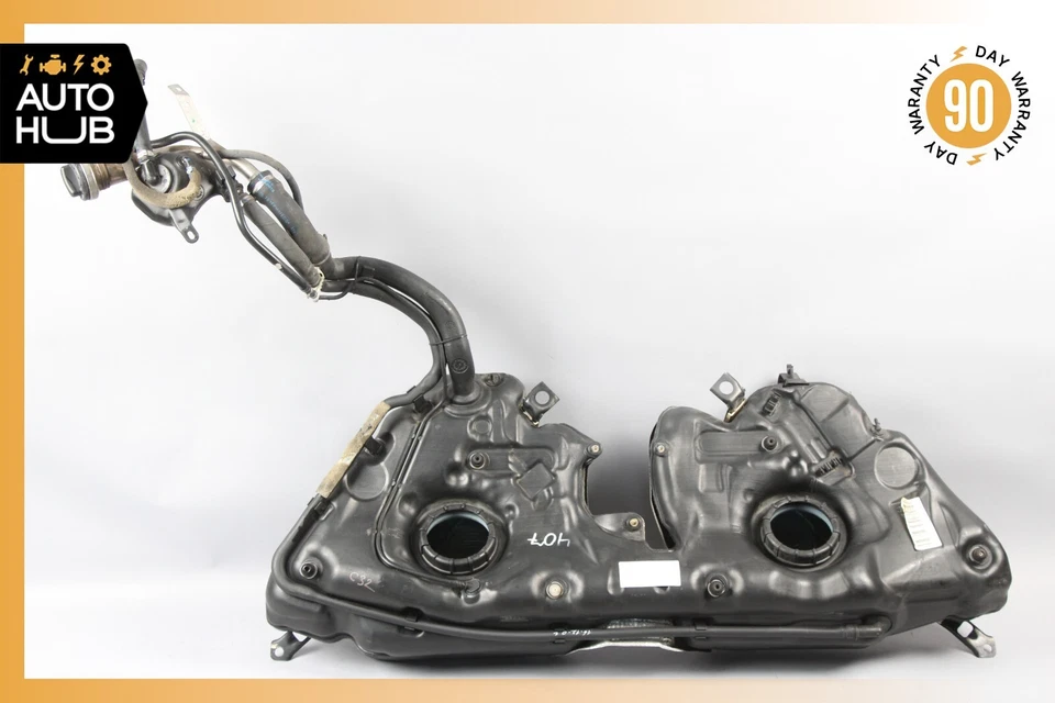 02-04 Conjunto depósito combustible gasolina Mercedes W203 C32 AMG 2034703701 OEM Foto 1 de 4