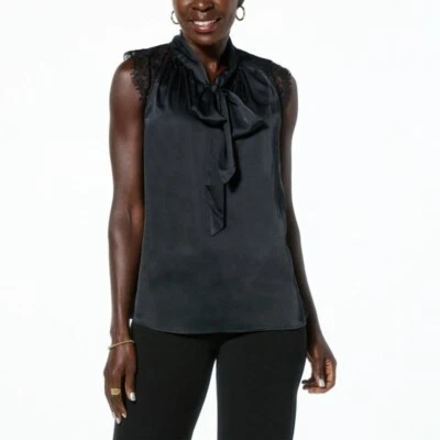 Top de hombro de encaje satinado Colleen Lopez talla grande 1X cuello atado negro capas de carrera Foto 1 de 4