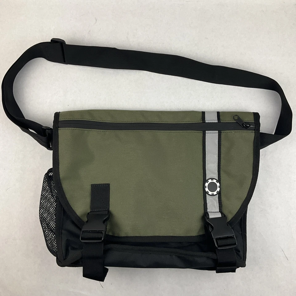 Diaper Bag Messenger Style Army Green Diaper Bag Strap Pockets NWOT Dadgear - Image 1 of 4