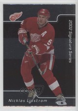 2001-02 ITG Be A Player Signature Series Nicklas Lidstrom #156 HOF