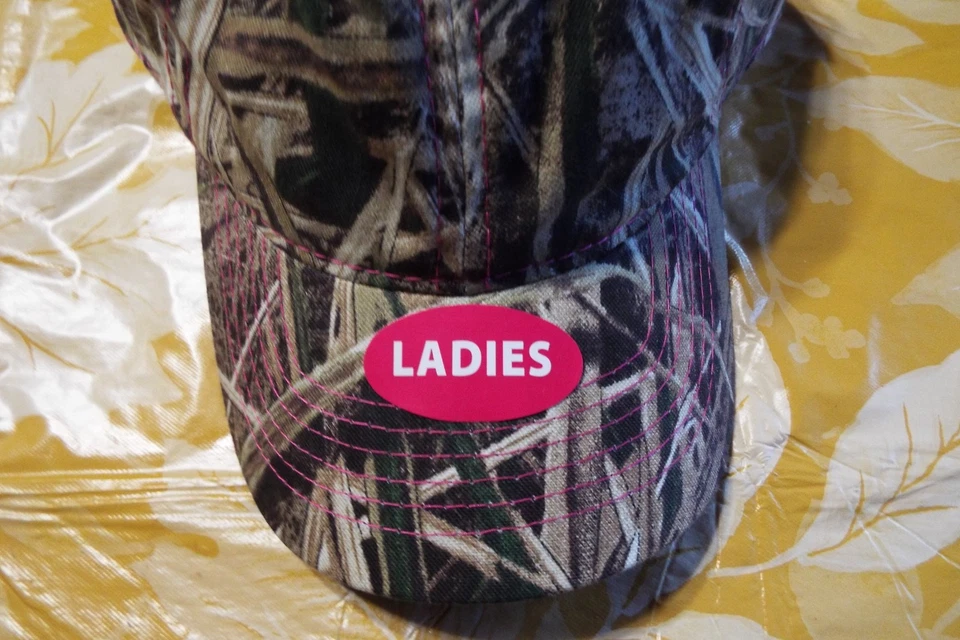 MOSSY OAK LADIES CAMO CAP - Image 1 of 4