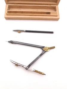 Zeichenzirkel Technisches Anreisswerkzeug Reisnadel - Älter - in Holzbox Messing - Bild 1 von 2