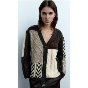 Zara Patchwork Strickjacke Pullover Damen Größe S Braun Elfenbein Oversize Grobstrick - Bild 1 von 14