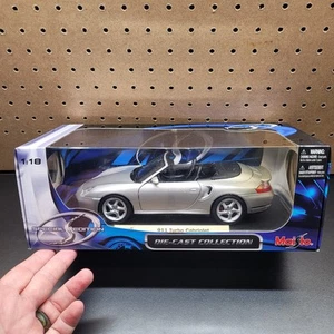 Maisto Special Edition 1:18 Porsche 911 Turbo Cabriolet silber - Bild 1 von 9
