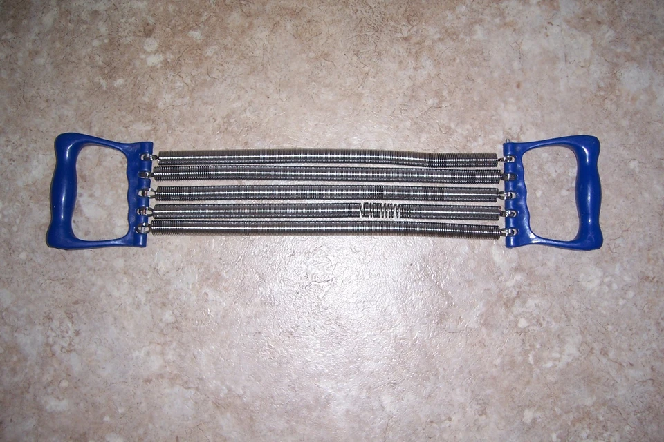 Vintage 5-SPRING CHEST PULL RESISTANCE EXERCISE EXPANDER Chest/Arms/Back - Image 1 of 1