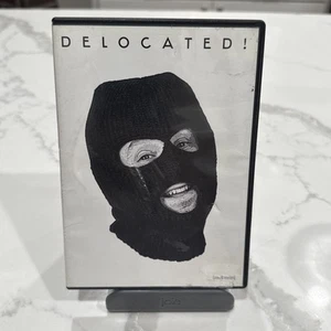 Delocated: The Complete Seasons One & Two - Bild 1 von 4
