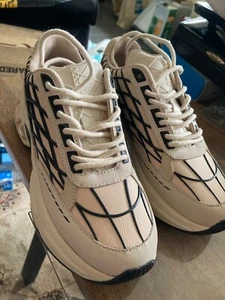 Scarpe da ginnastica Mallet Neptune, taglia 5, crema e nero - Foto 1 di 6