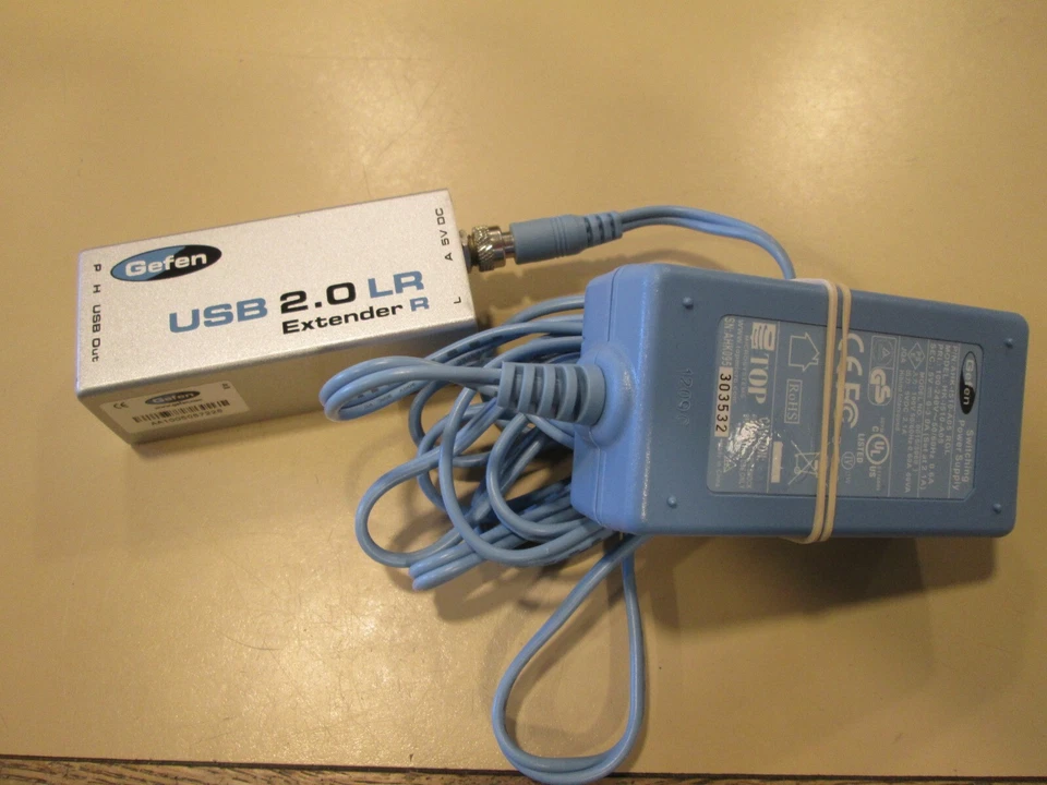 Extensor Gefen EXT-USB2.0-LR R sobre uno CAT-5 con adaptador de corriente Foto 1 de 3