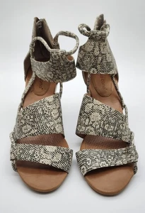 Corso Como Women's Block Heel Black White Snakeskin Sandals Size 9  - Picture 1 of 5