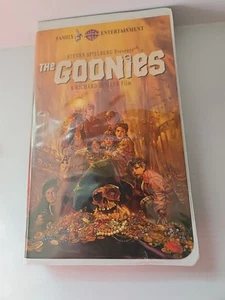 Vintage The Goonies VHS Steven Spielberg - Picture 1 of 3