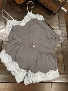 Neu mit Etikett PJ Salvage Cami Shorts Pyjama Set grau & hellblau Spitze Large - Bild 1 von 7