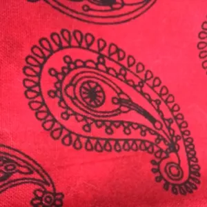 Tela Paisley Rojo Negro Paisley FQ 100% Algodón 22X18" - Imagen 1 de 4