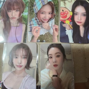 Red Velvet preorder GIVEAWAY PHOTOCARD [Cosmic] Photo Book ver SM store - Picture 1 of 11