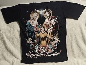 JESUS VIRGIN MARY SAINT JOSEPH HOLY FAMILY LA SAGRADA FAMILIA ROSE DOVE T-SHIRT - Picture 1 of 4