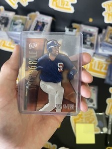 1997 Fleer Ultra Starring Role Tony Gwynn #12 HOF 12/12