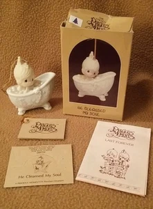 Precious Moments Ornament 1987 "He Cleansed My Soul' #112380  - Picture 1 of 9